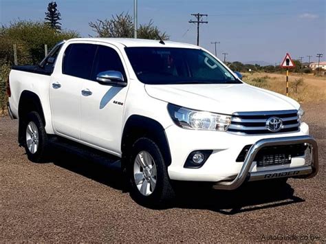 Used and 2nd hand Toyota Hilux 2016 for sale .